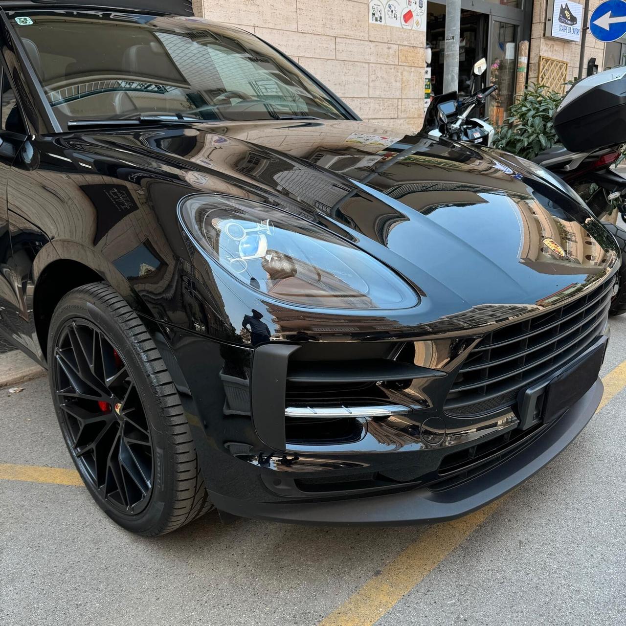 Porsche Macan 2.0 Benzina 245cv