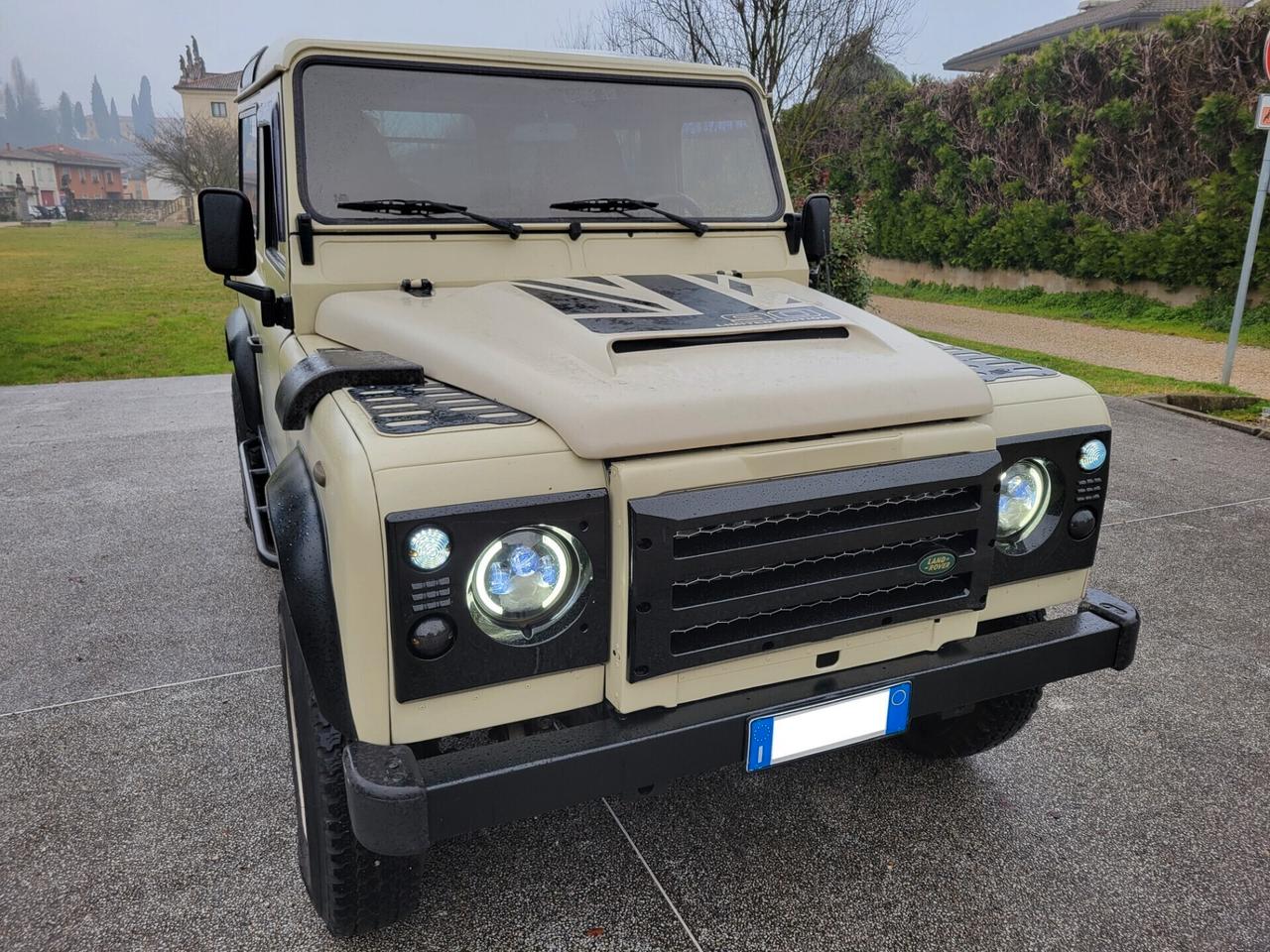 Land Rover Defender 90 turbodiesel Hard-top