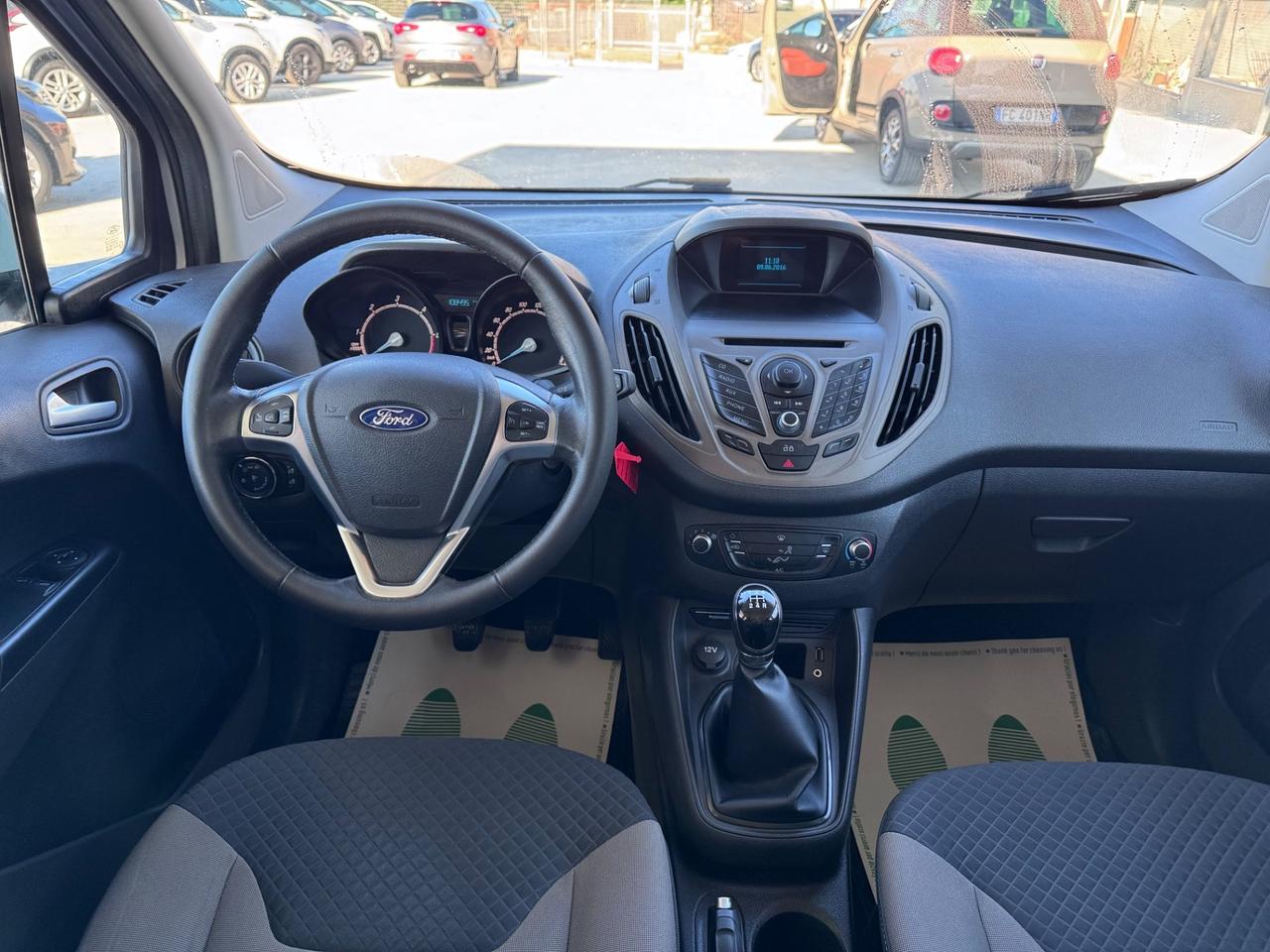 Ford Tourneo Courier 1.5 TDCI 95 CV Plus