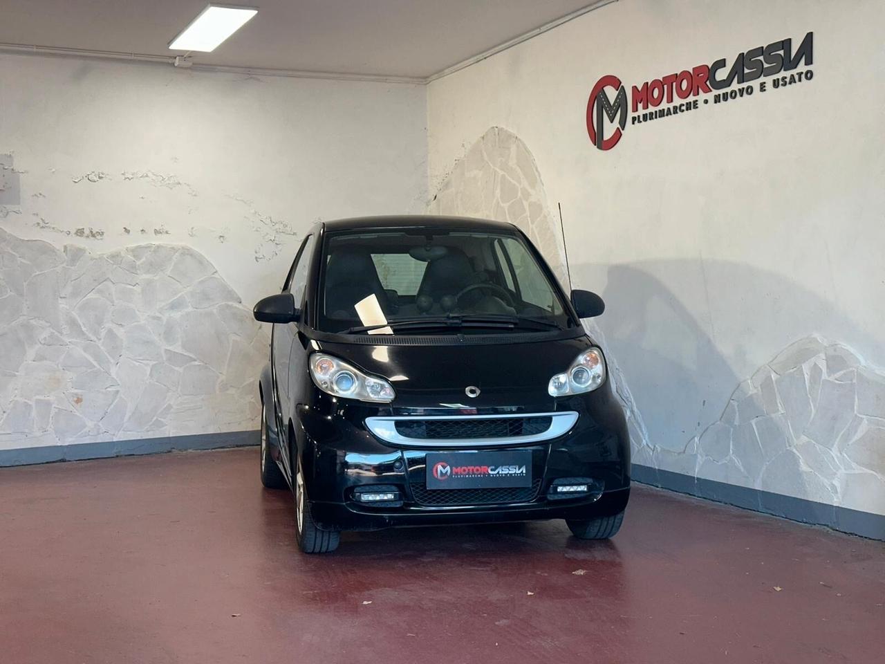 Smart ForTwo 1000 52 kW MHD pulse con SERVOSTERZO