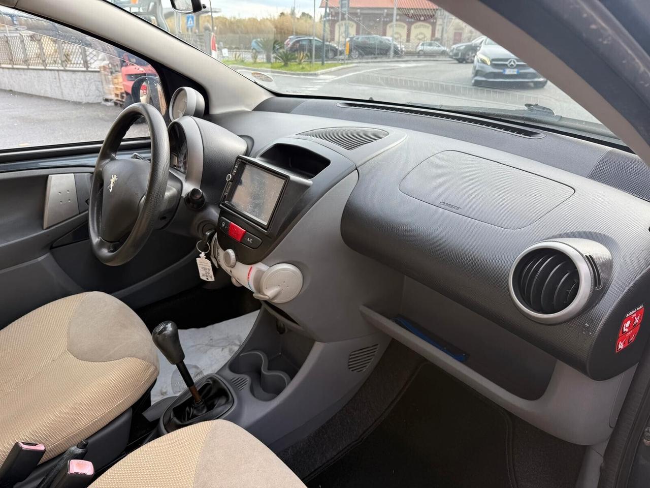 Peugeot 107 1.4 HDi 5p. Plaisir