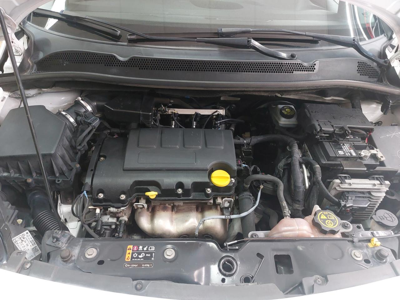 Opel Corsa 1.4 90CV GPL Tech 5 porte b-Color 2018