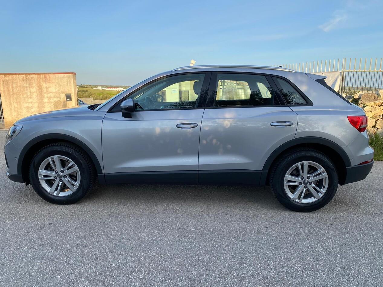 Audi Q3 35 2.0 tdi Business Advanced s-tronic