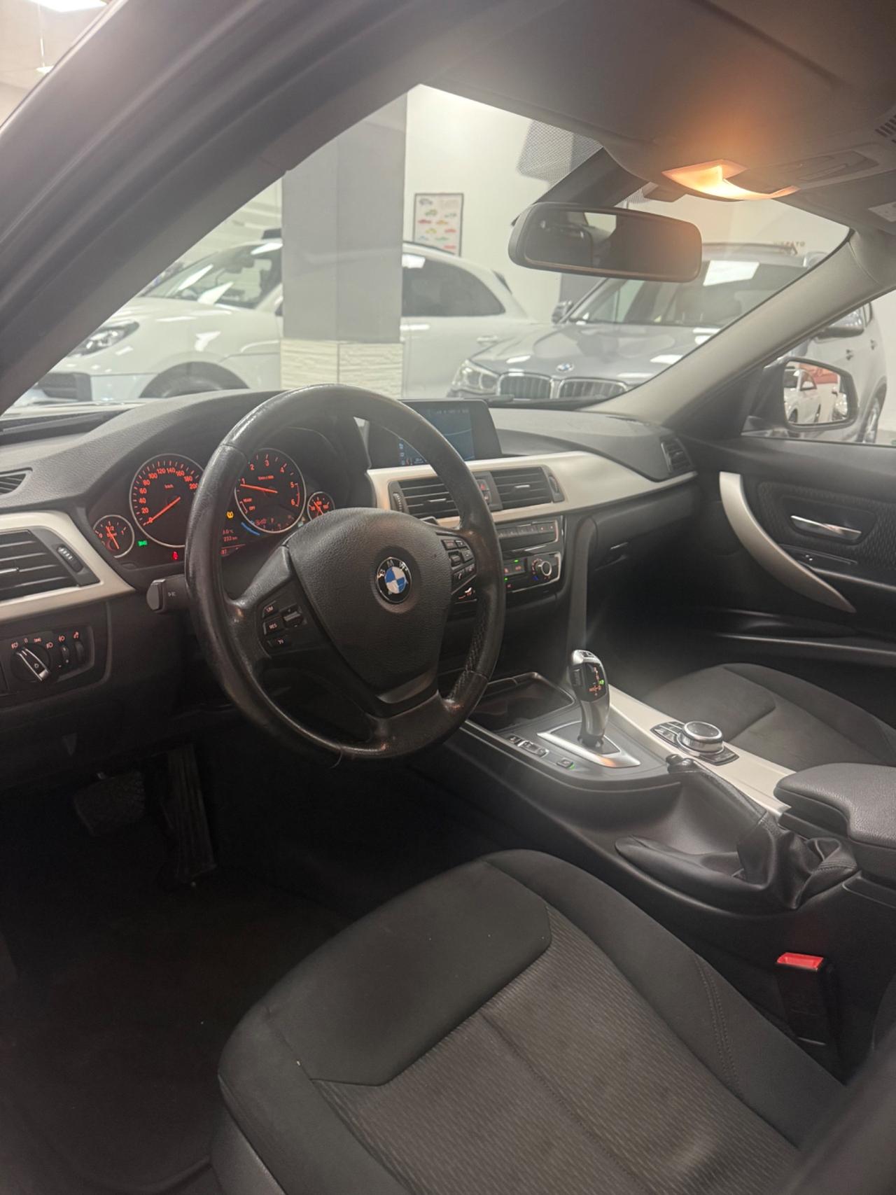 Bmw 318 318d Touring Business Advantage aut.