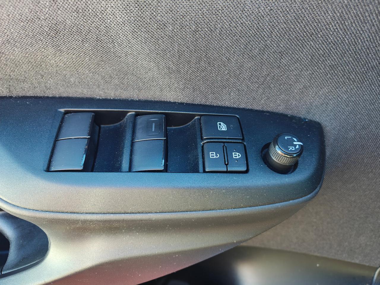 Toyota Yaris 1.0 5 porte Trend