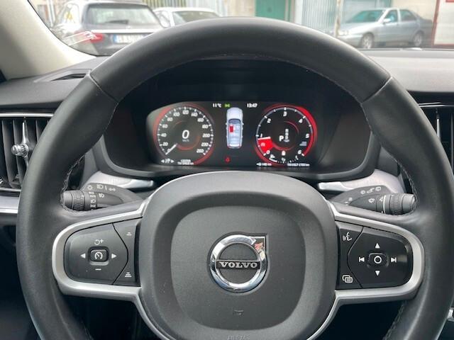 Volvo V60 B4 (d) Geartronic Momentum Business