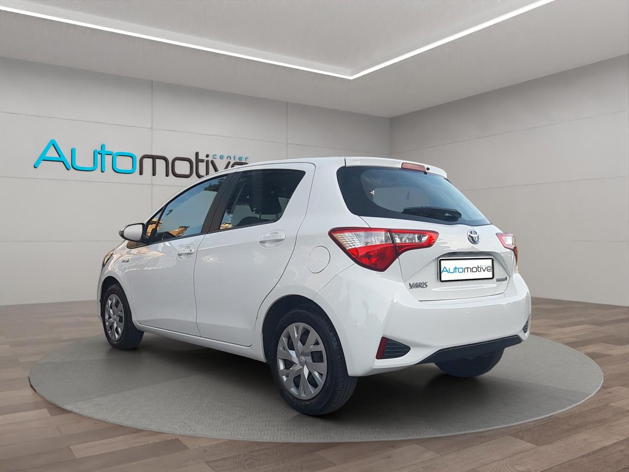 Toyota Yaris 1.5 Hybrid 5 porte Business