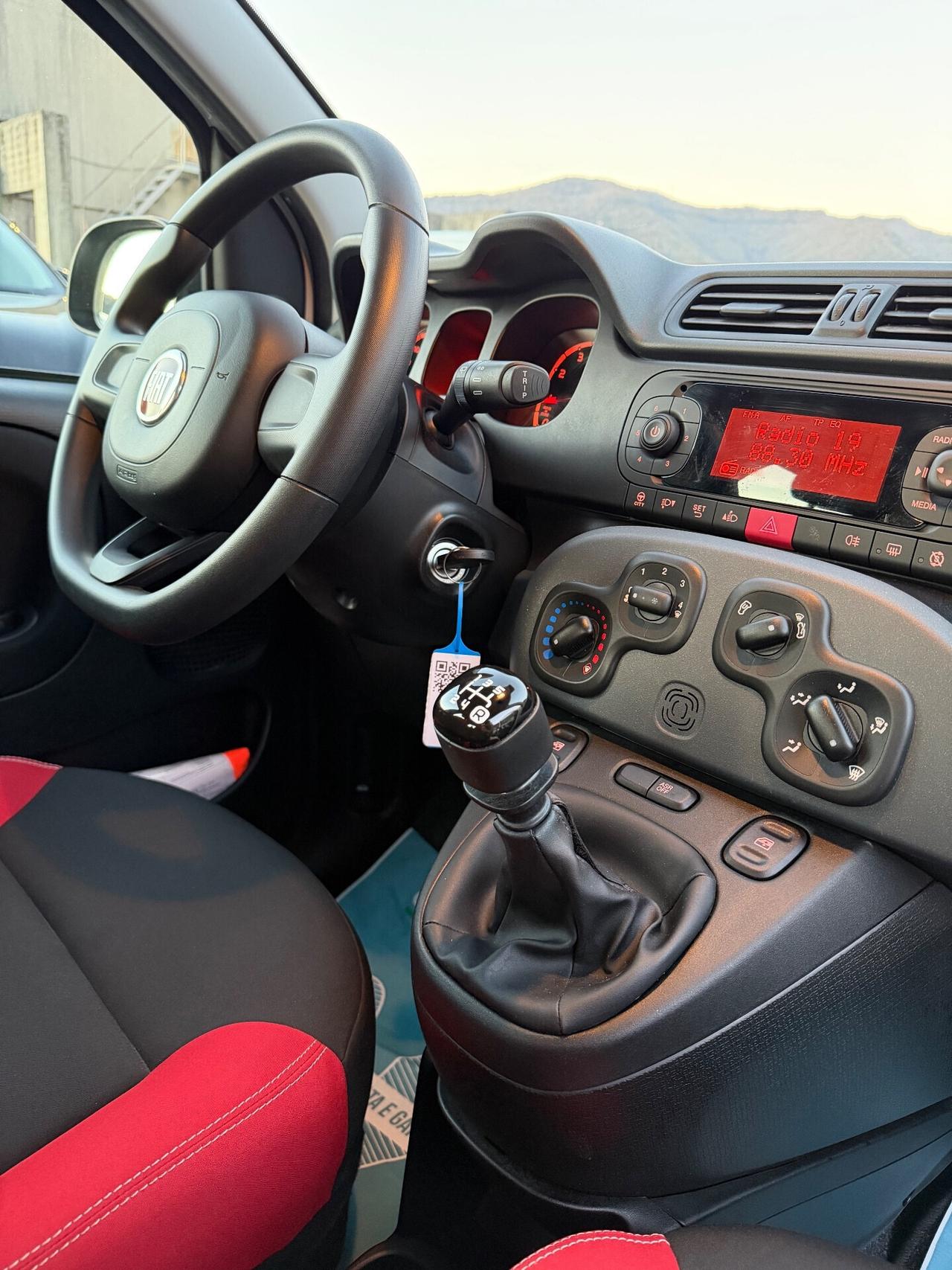 Fiat Panda 1.2 69 CV E6 - POSTI 5 NEOPATENTATI
