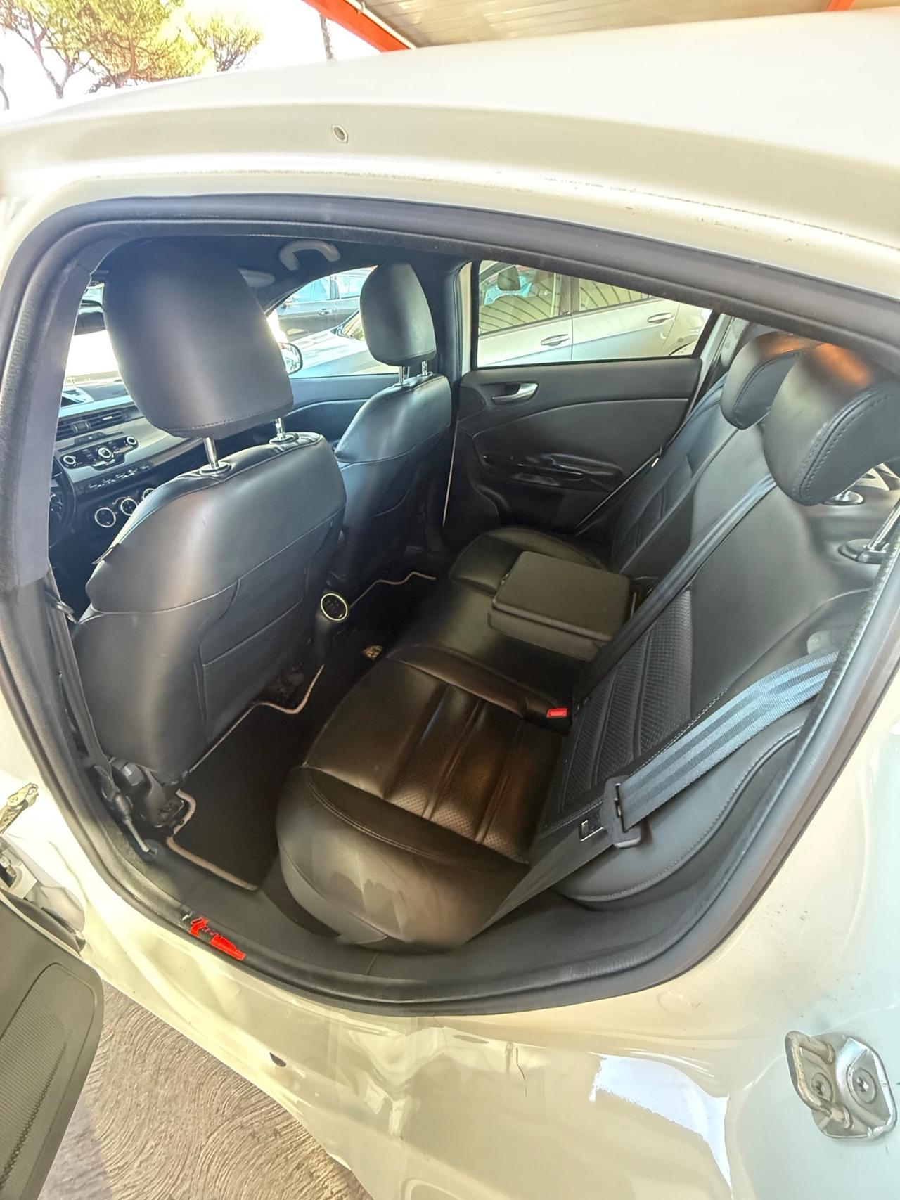 Giulietta 1.6 JTDm 105 CV Exclusive-pelle-Navi-perfetta