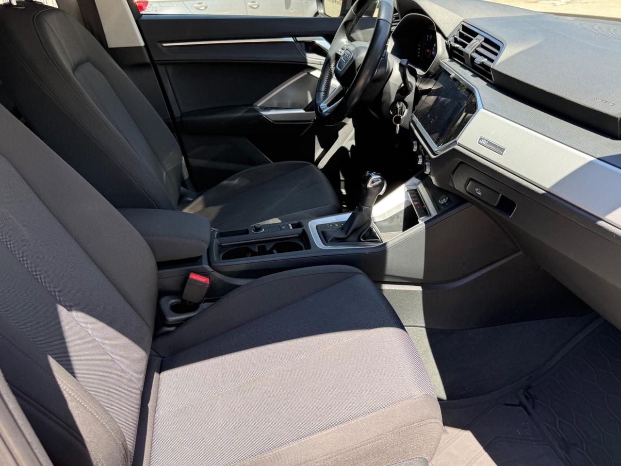 Audi Q3 35 TDI S tronic Business Advanced