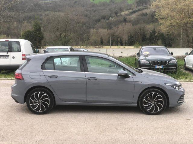 VOLKSWAGEN Golf 1.5 eTSI DSG Executive TETTO PANORAMICO VIRTUAL