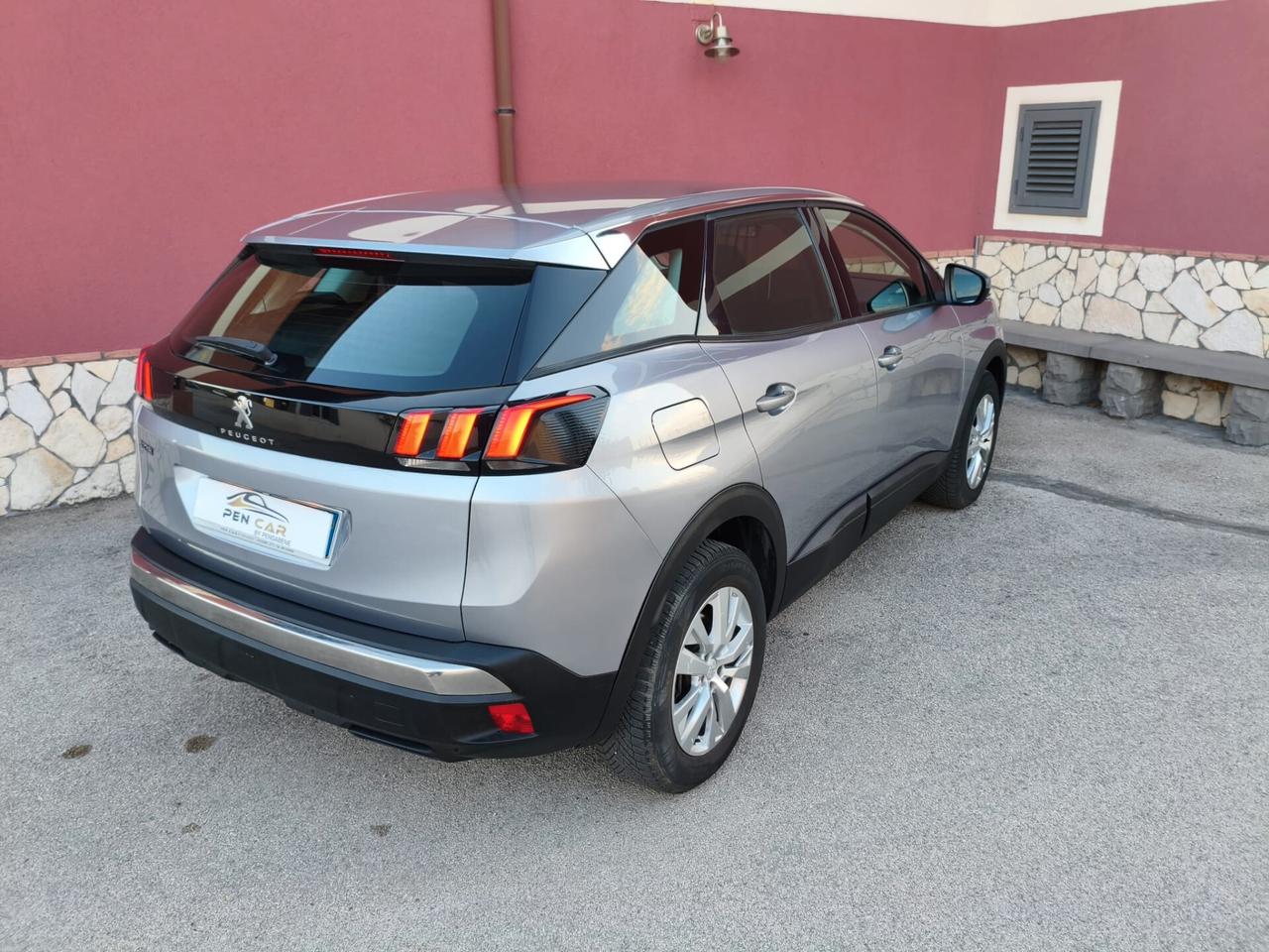 Peugeot 3008 BlueHDi 130 S&S EAT8 Business