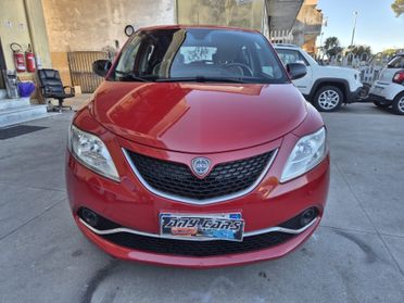 Lancia Ypsilon 0.9 TwinAir 85 CV 5 porte Metano Ecochic Platinum