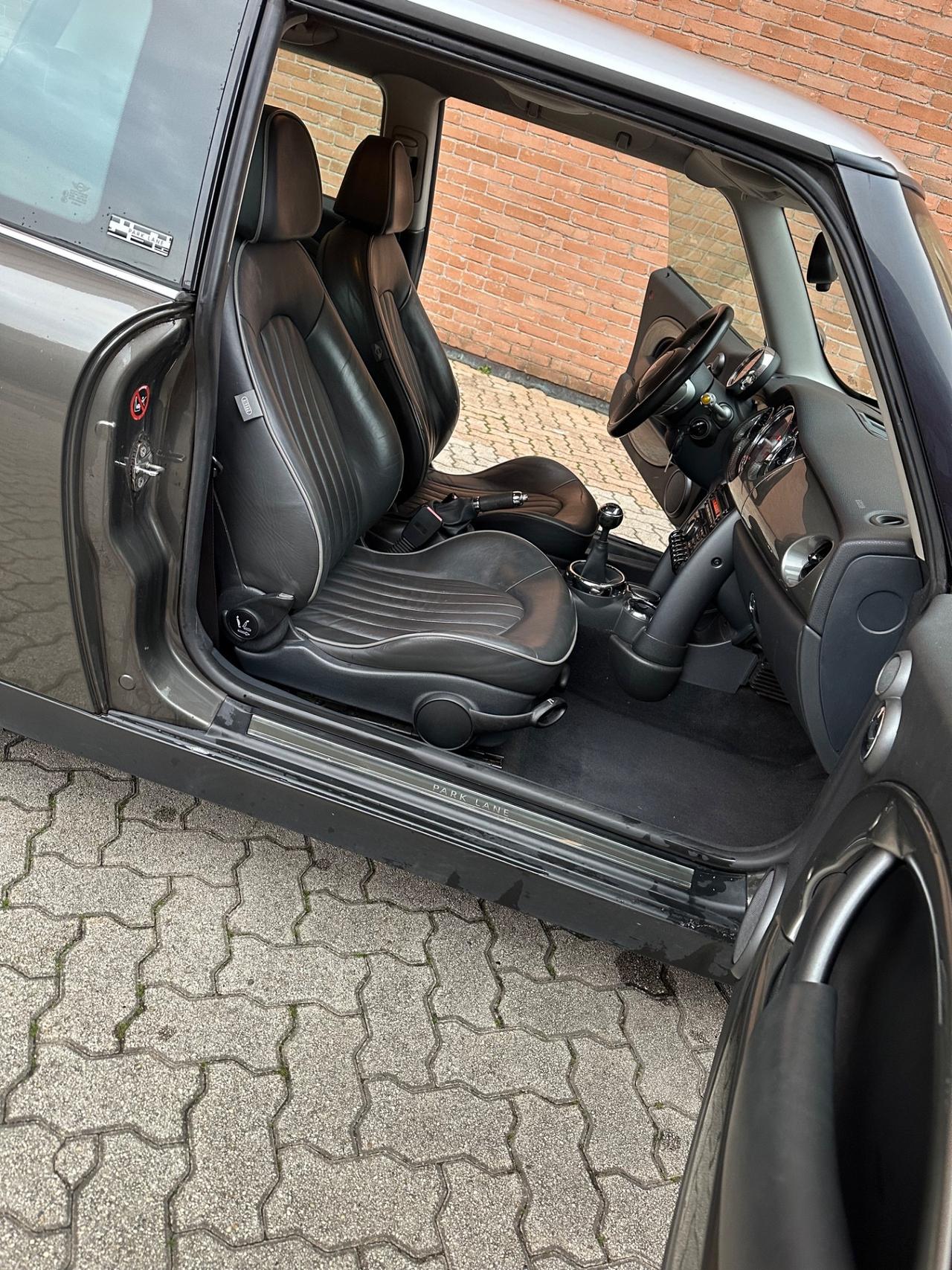 Mini 1.6 16V One Park Lane