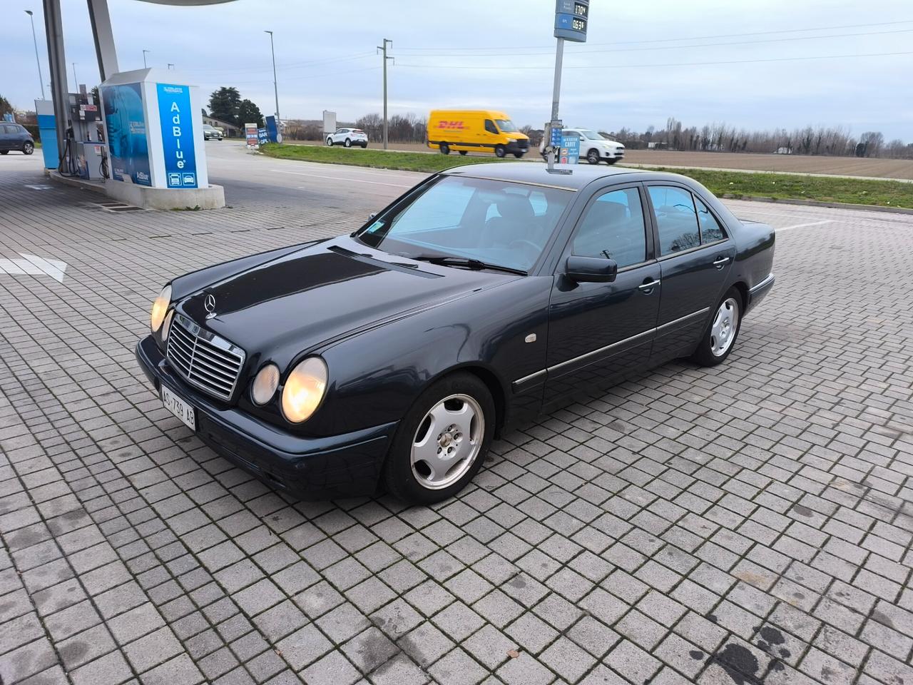 Mercedes-benz E 200 cat Avantgarde