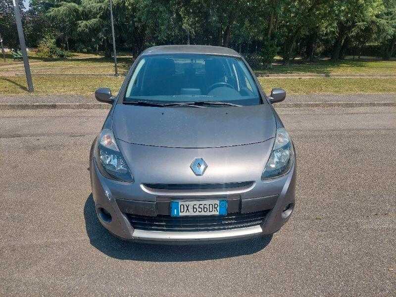 Renault Clio 1.2 75CV 5P Gomme Nuove NEOPATENTATI