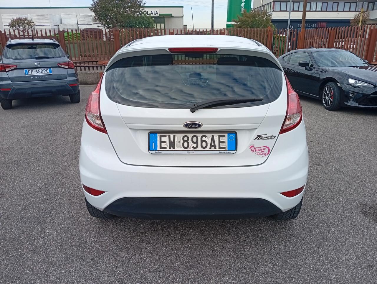 Ford Fiesta 1.4 5p. Bz.- GPL Titanium NEOPATENTATI OK
