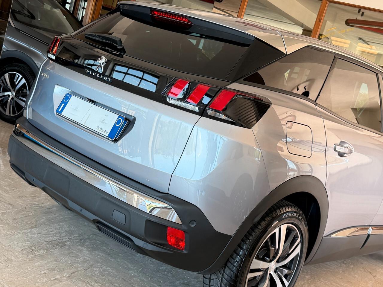 Peugeot 3008 1.5 BLUEHDI 130 cv. Eat8 ALLURE