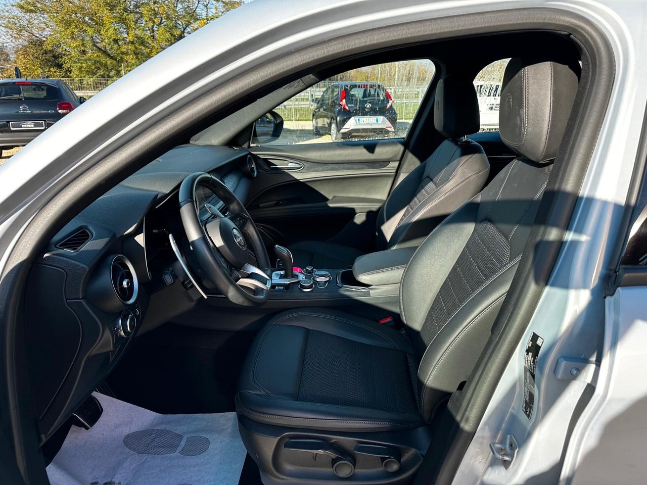 Alfa Romeo Stelvio 2.2 Turbodiesel 160 CV AT8 RWD Sprint