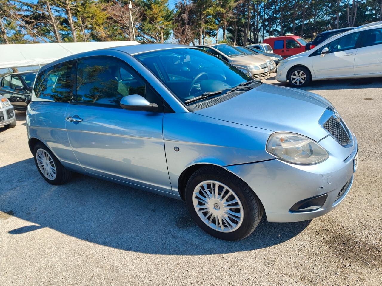 Lancia Ypsilon 1.3 MJT 75 CV Argento