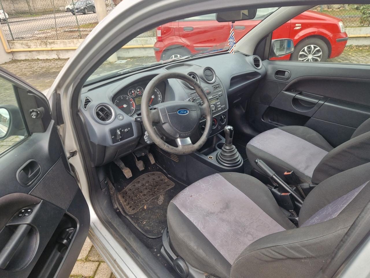 Ford Fiesta 1.6 TDCi 3p. Ghia