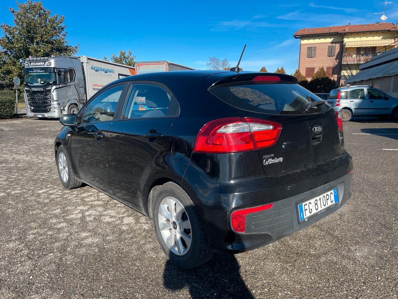 Kia Rio 1.1 CRDi 5p. Active Collection RETROCAMERA