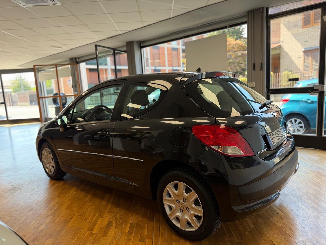 Peugeot 207 Plus 1.4 8V 75CV 3p. ECO GPL