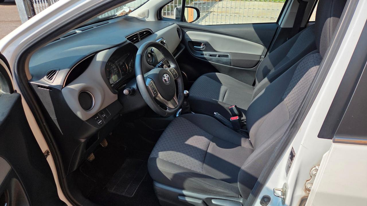 Toyota Yaris 1.0 5 porte Lounge UNICO PROPRIETARIO