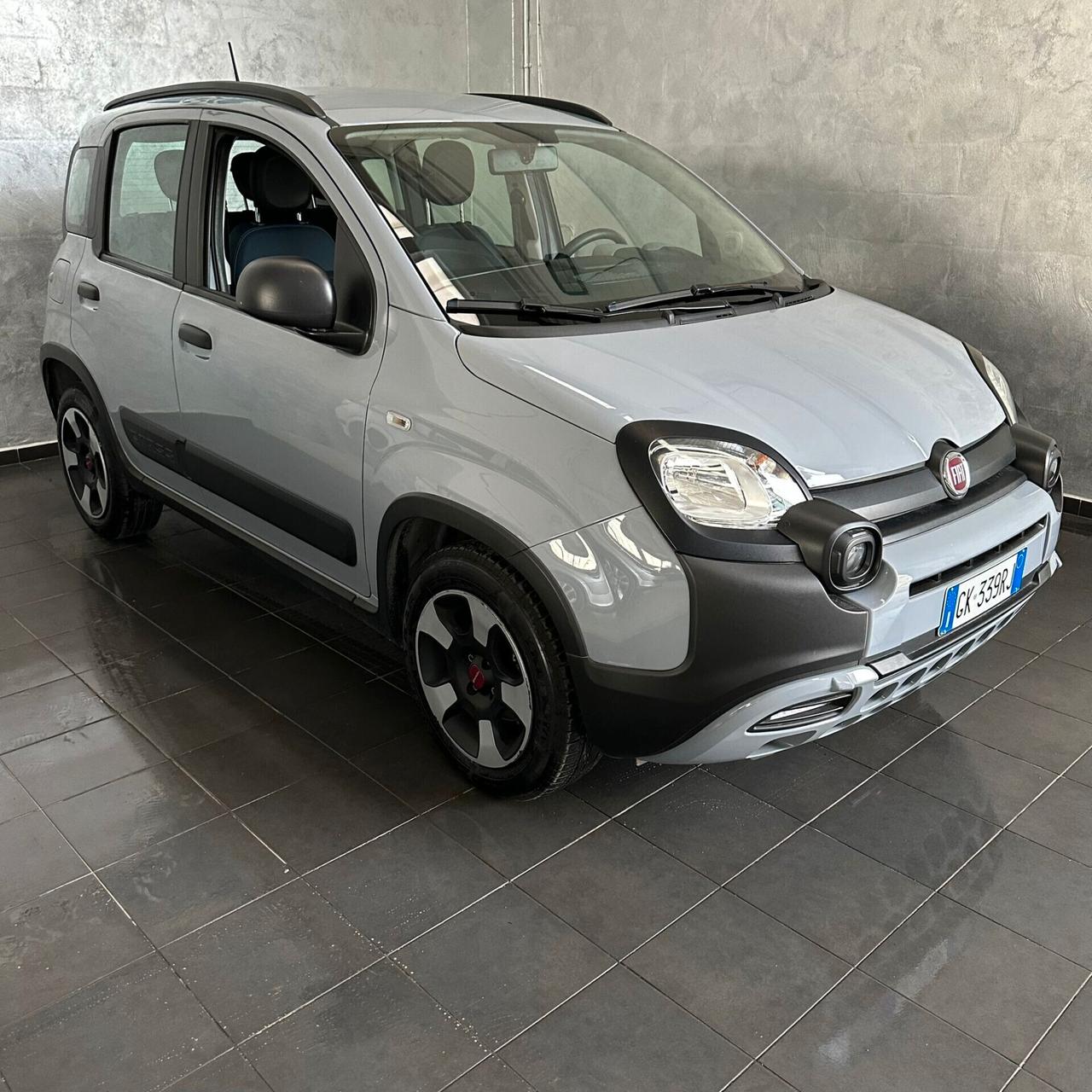 Fiat Panda Cross 1.0 firefly hybrid