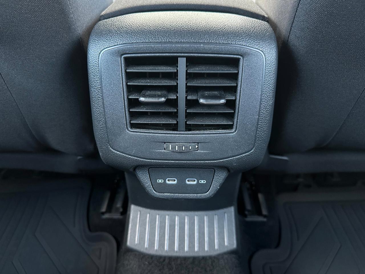 Volkswagen T-Roc 1.0 TSI Business BlueMotion Technology