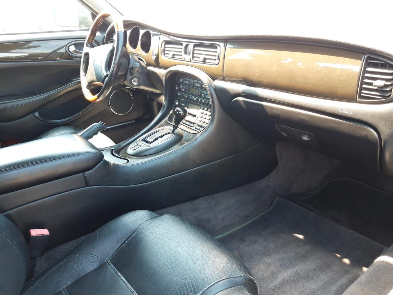 Jaguar XJ JAGUAR XJ 3.2 BENZINA 236cv AUTOMATIC