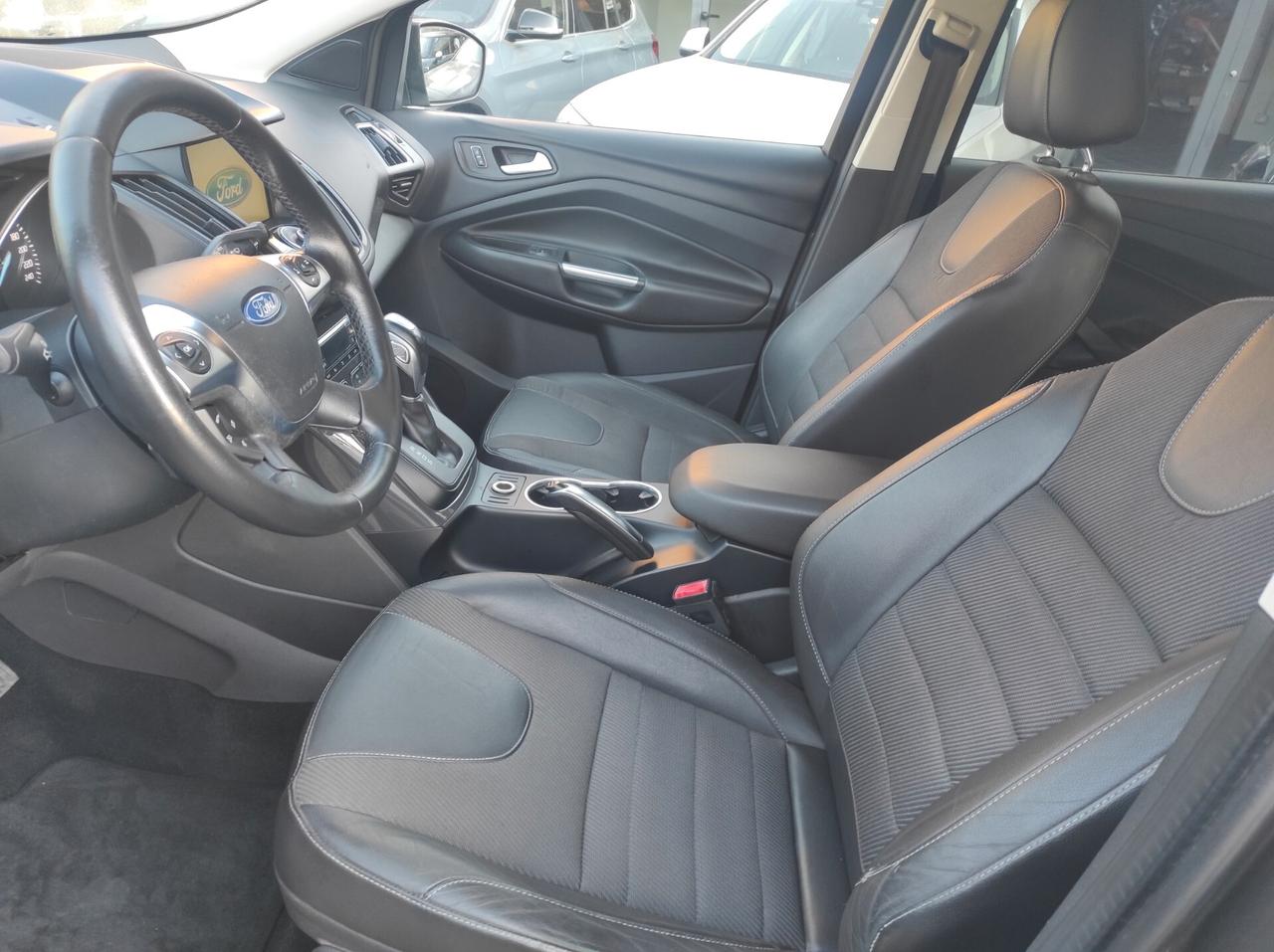 Ford Kuga 2.0 TDCI 150 CV S&S 4WD Powershift Titanium