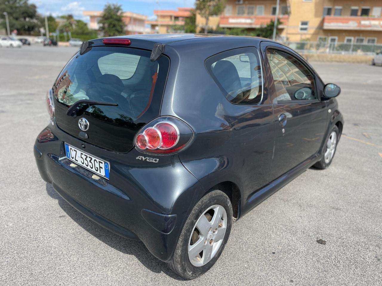 Toyota Aygo 1.0 3p 69cv APPENA TAGLIANDATA