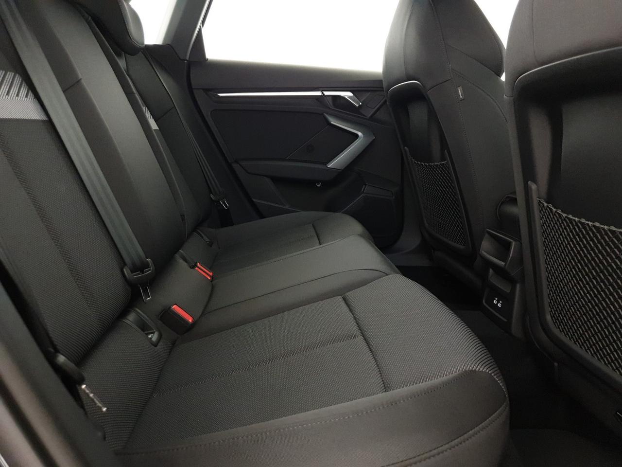 Sportback 2.0TDI 150CV S tronic Business Advanced