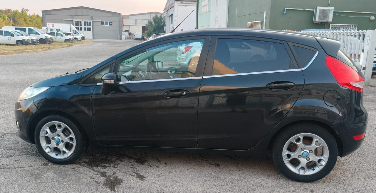 Ford Fiesta 1.5 TDCi 75CV 5 porte Titanium