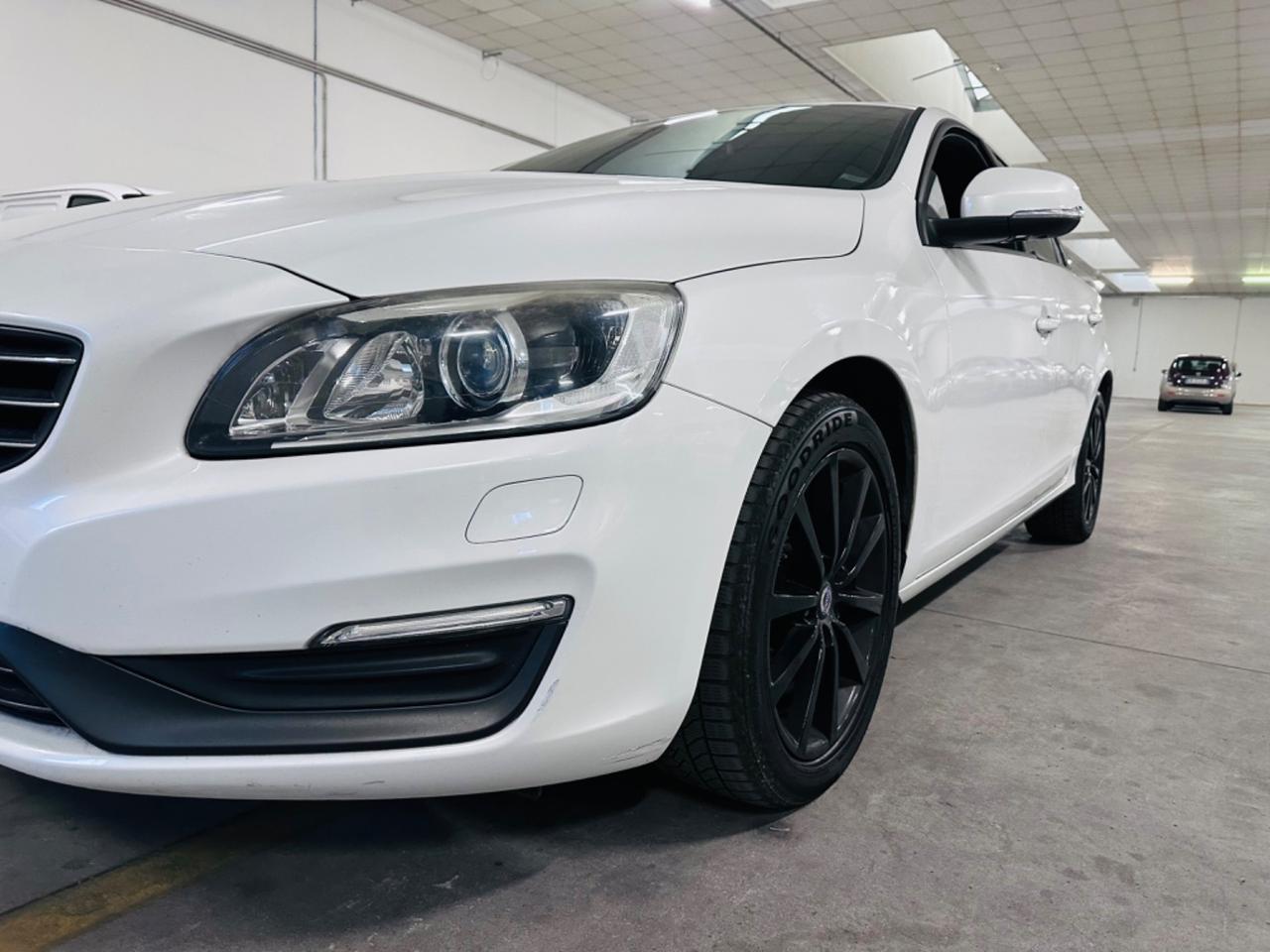 Volvo V60 D4 Momentum