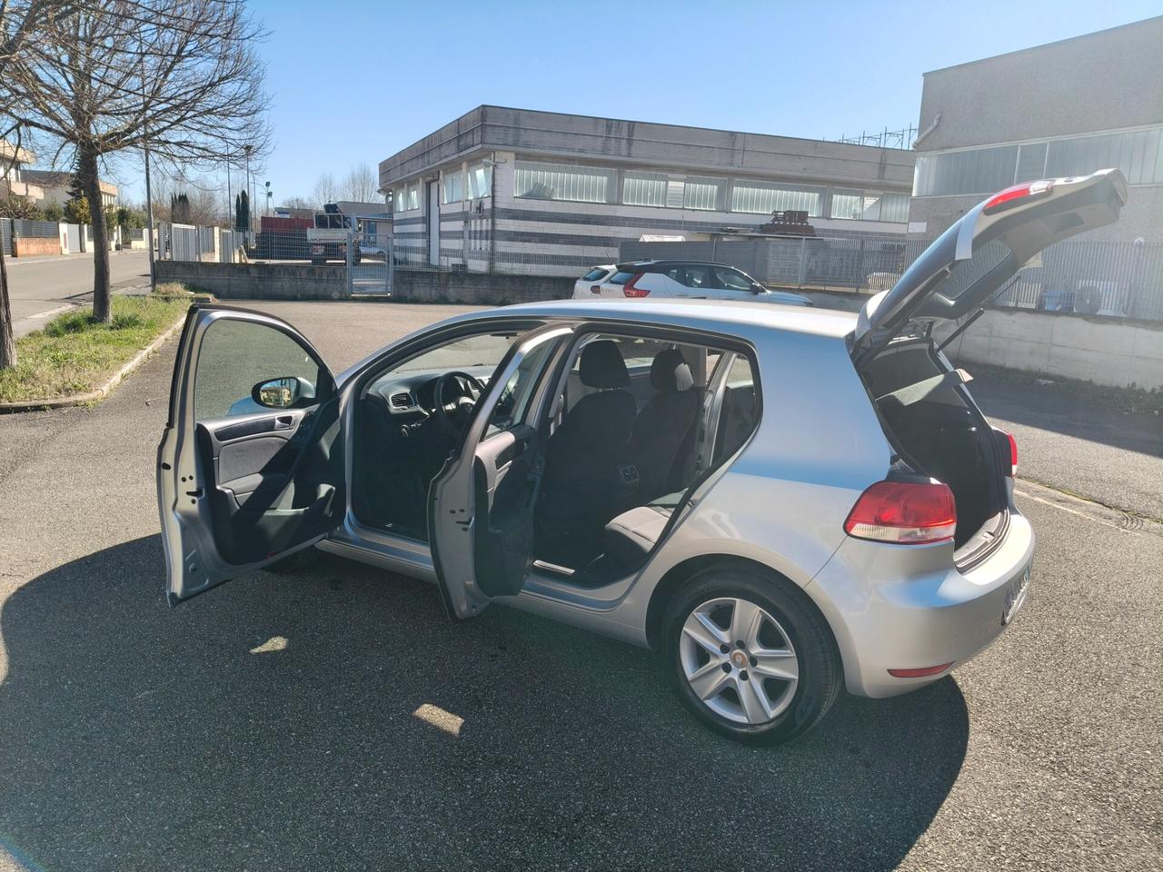 Volkswagen Golf 1.6 5 porte SOLO 123.000 KM