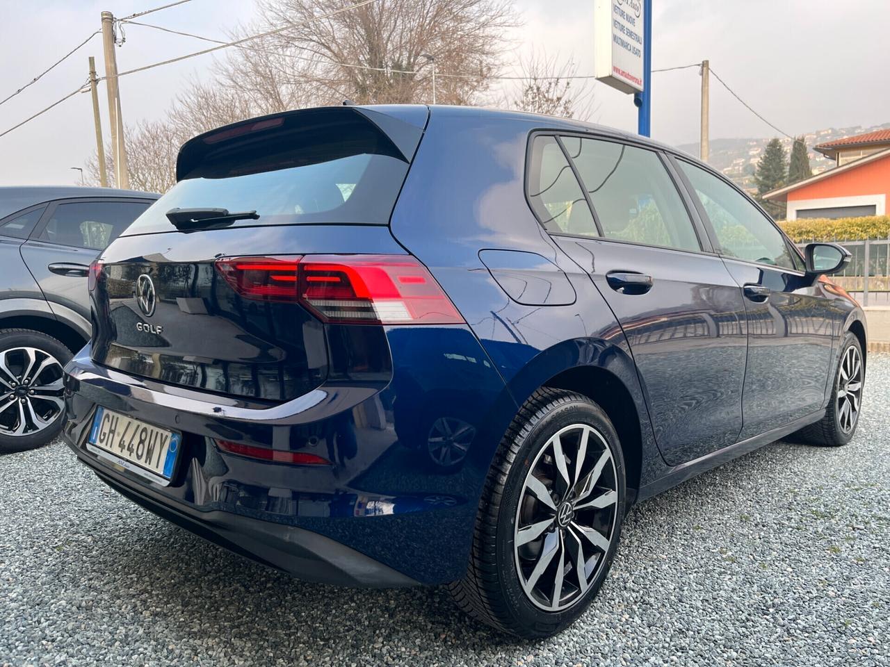 Volkswagen Golf 2.0 TDI DSG Life 02/2022 KM 81156