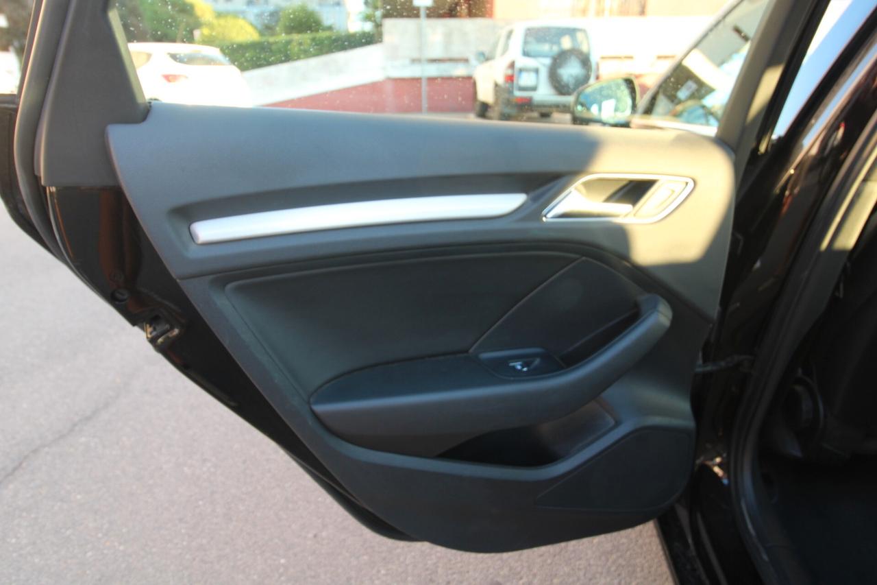 Audi A3 SPB 2.0 S LINE