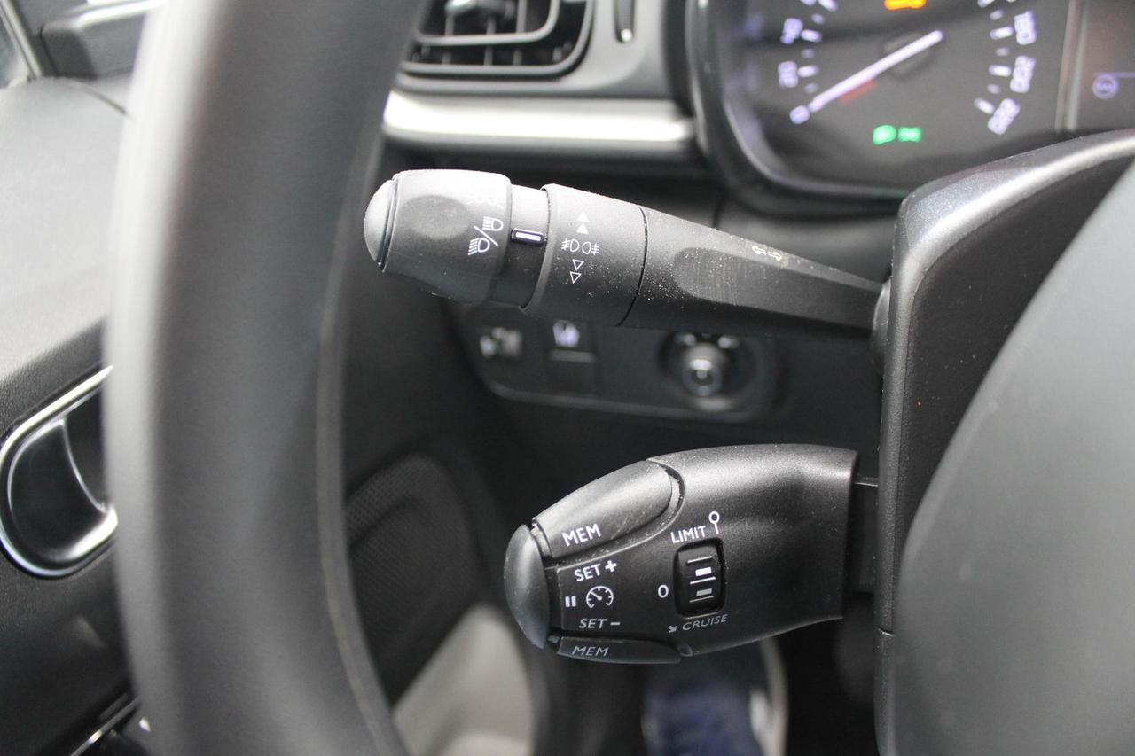 Citroen C3 1.2 puretech Feel NAVI 82 Cv.