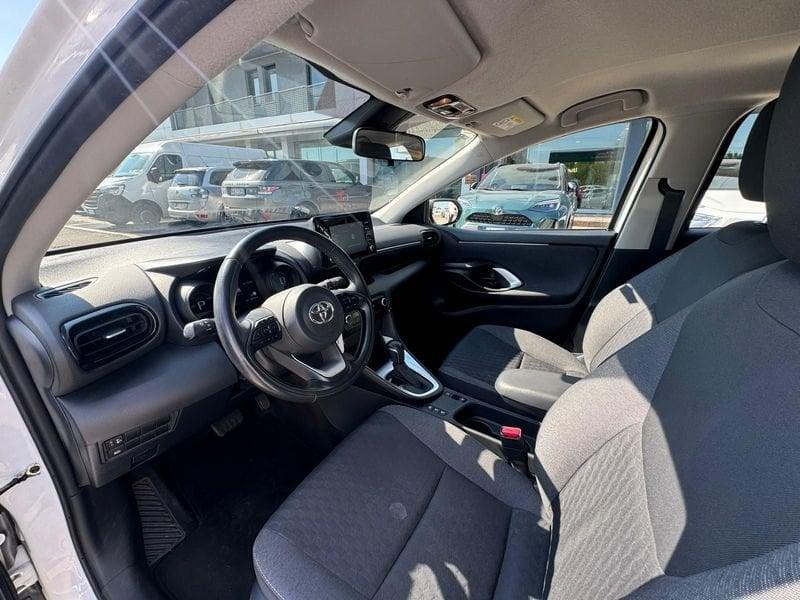 Toyota Yaris Hybrid Trend MY22