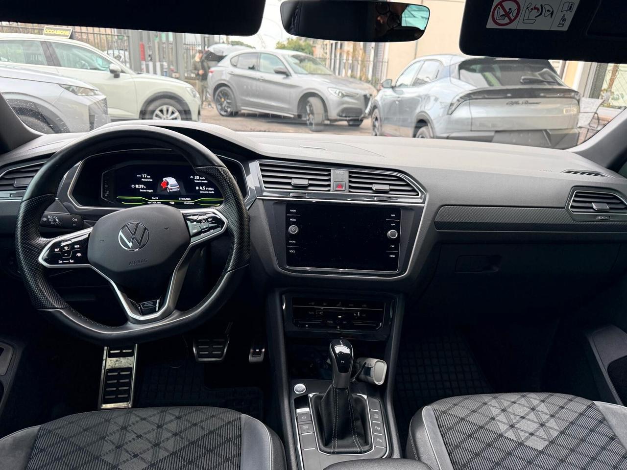 Volkswagen Tiguan 2.0 TDI 150 CV SCR DSG R-Line