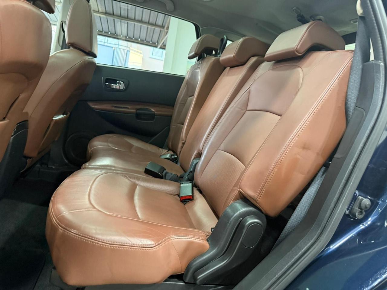 Nissan Qashqai 2.0 4x4 auto 7 posti tetto