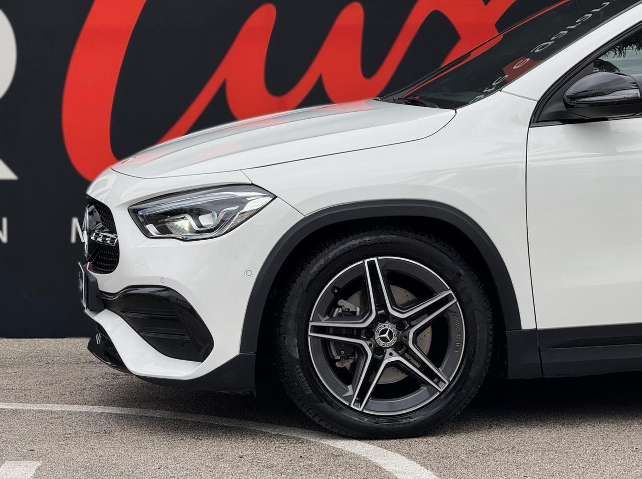 Mercedes-Benz GLA 180 d Premium AMG 116CV TETTO