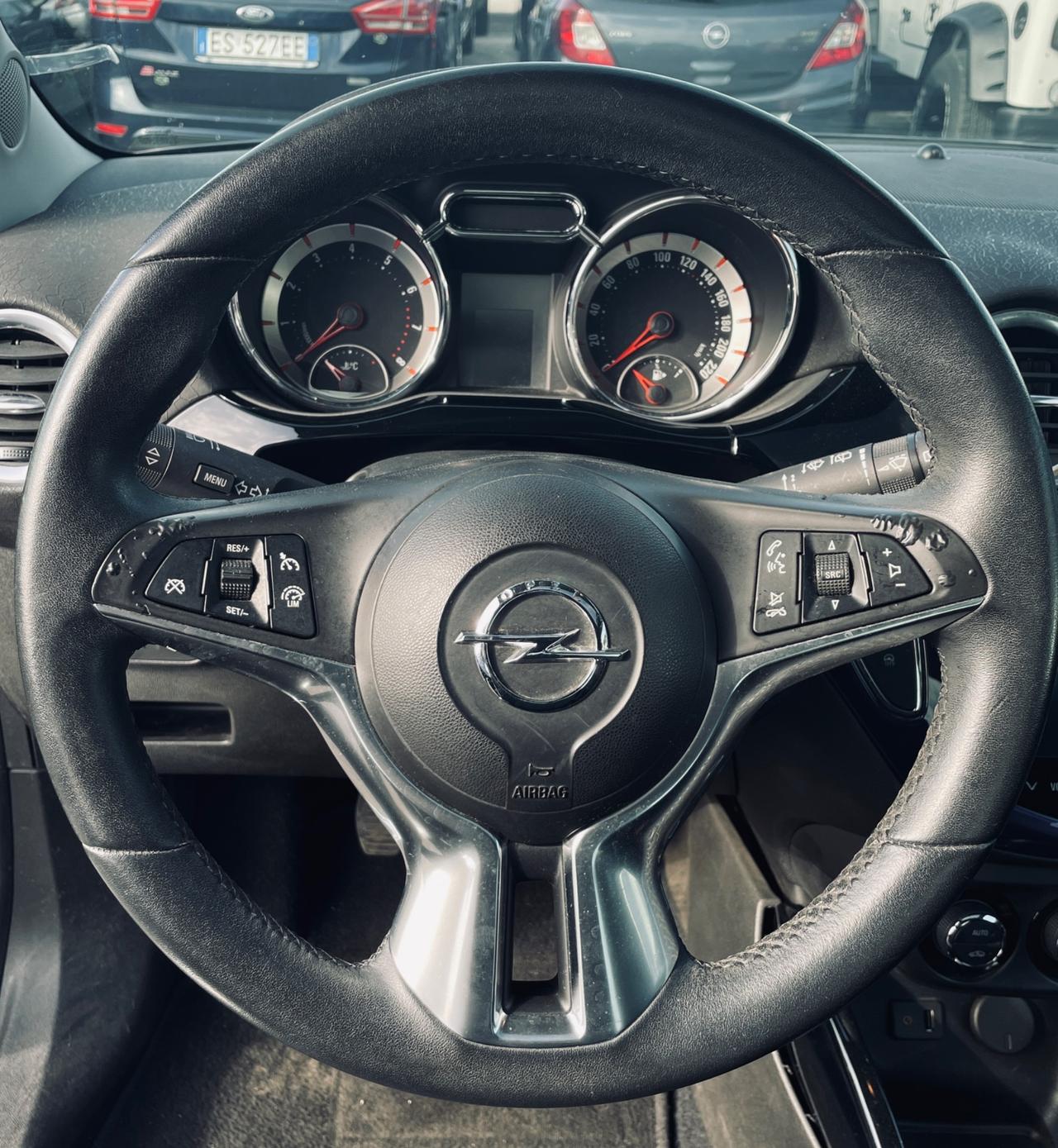 Opel Adam 1.2 GLAM