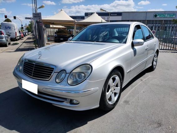 MERCEDES-BENZ E 220 CDI Avantgarde Automatic Pelle Radica Unico Propr.