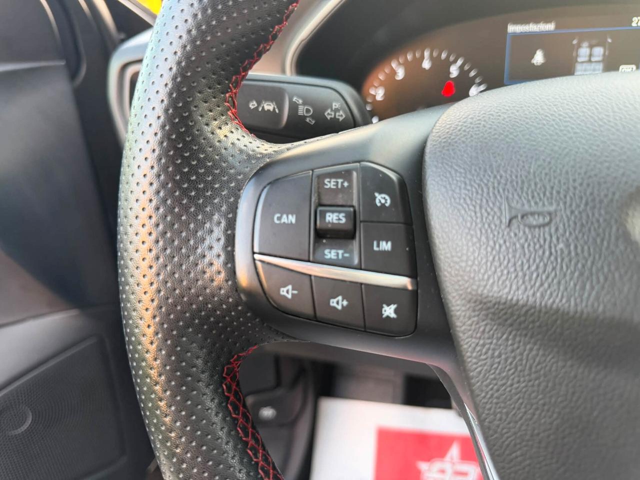 Ford Focus 1.0 EcoBoost Hybrid 125 CV 5p. ST-Line
