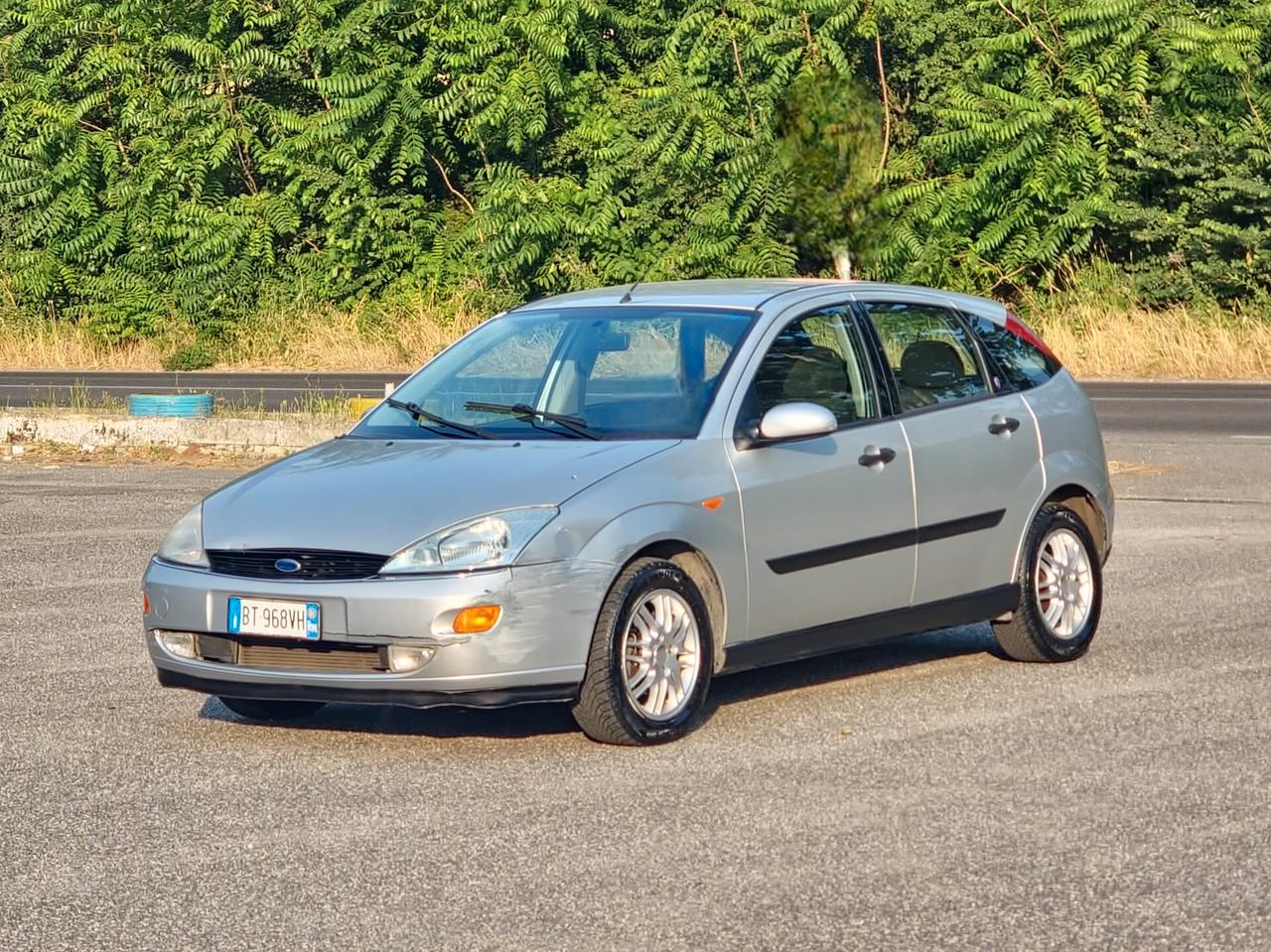 Ford Focus 1.6i 16V cat 5p. Ghia 2001 E3 Manuale