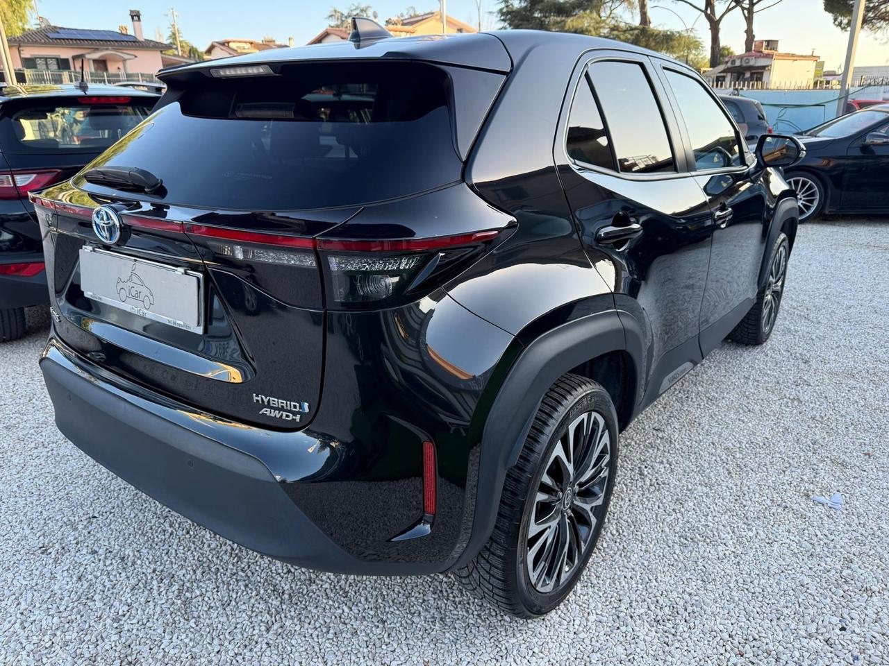 Toyota Yaris Cross 1.5 Hybrid 5p. E-CVT AWD-i Lounge