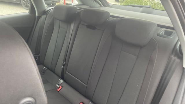 AUDI A4 Avant 2.0 TDI 150cv S tronic Business Sport